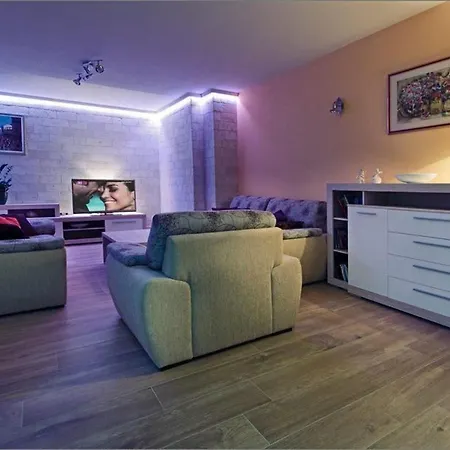 Natasha By Interhome Apartman *