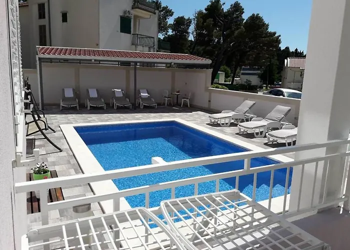 Natasha By Interhome Apartman