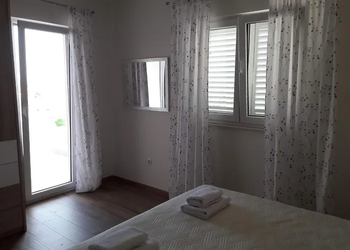 Natasha By Interhome Apartman *